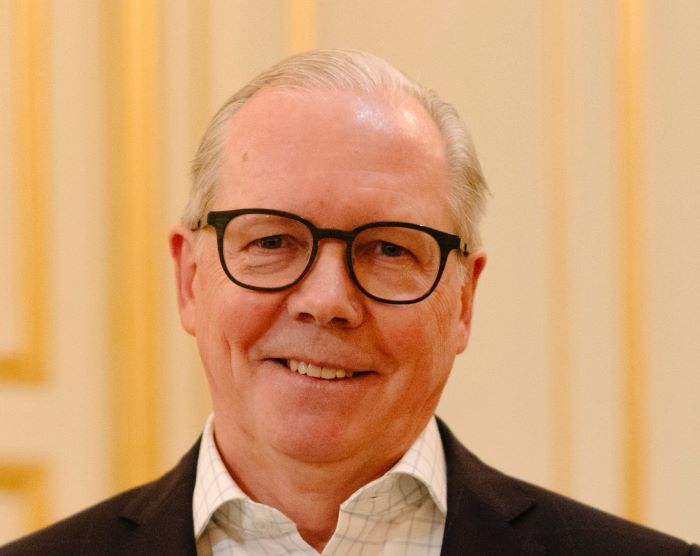 Dr Claude Rakisits